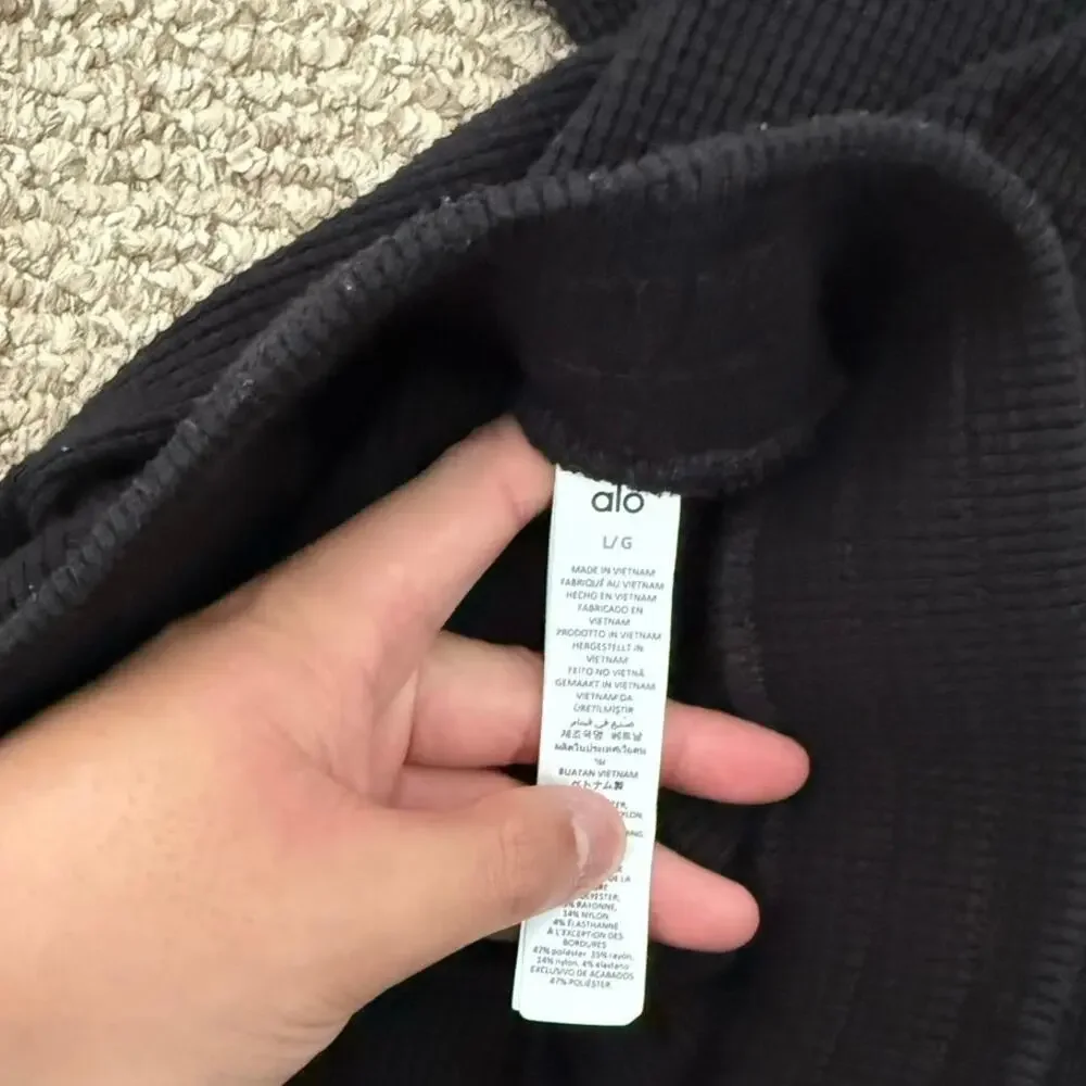 ALO | Black Elevate Waffle Knit Straight Leg Pant Casual Loungewear Athlesuire